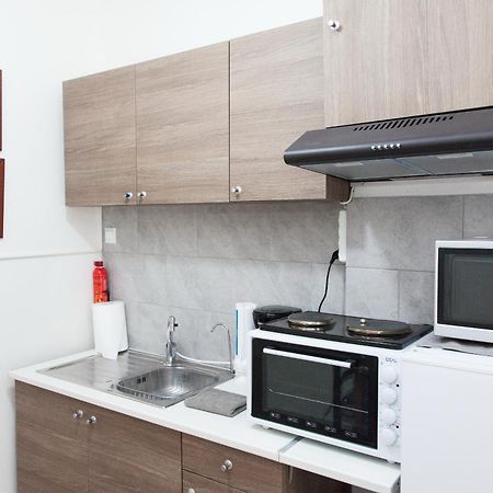 Cozy Apartment Near Stavros Niarchos Park Athens Exterior photo
