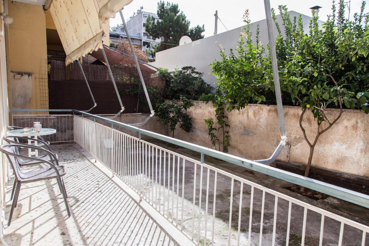 Cozy Apartment Near Stavros Niarchos Park Athens Exterior photo